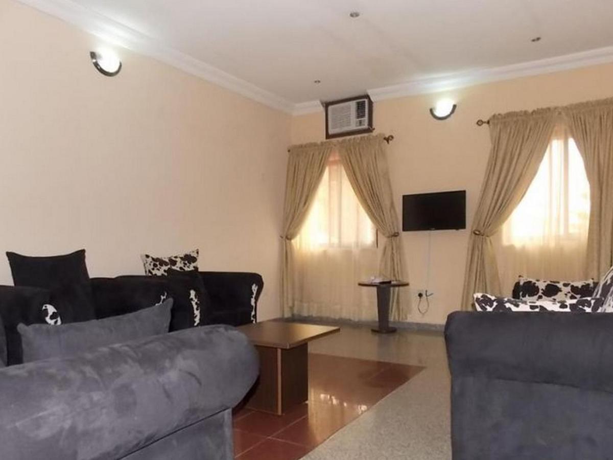 Room In Lodge - Ambience Hotels Abujahome For Leisure And Business Travellers Exterior photo